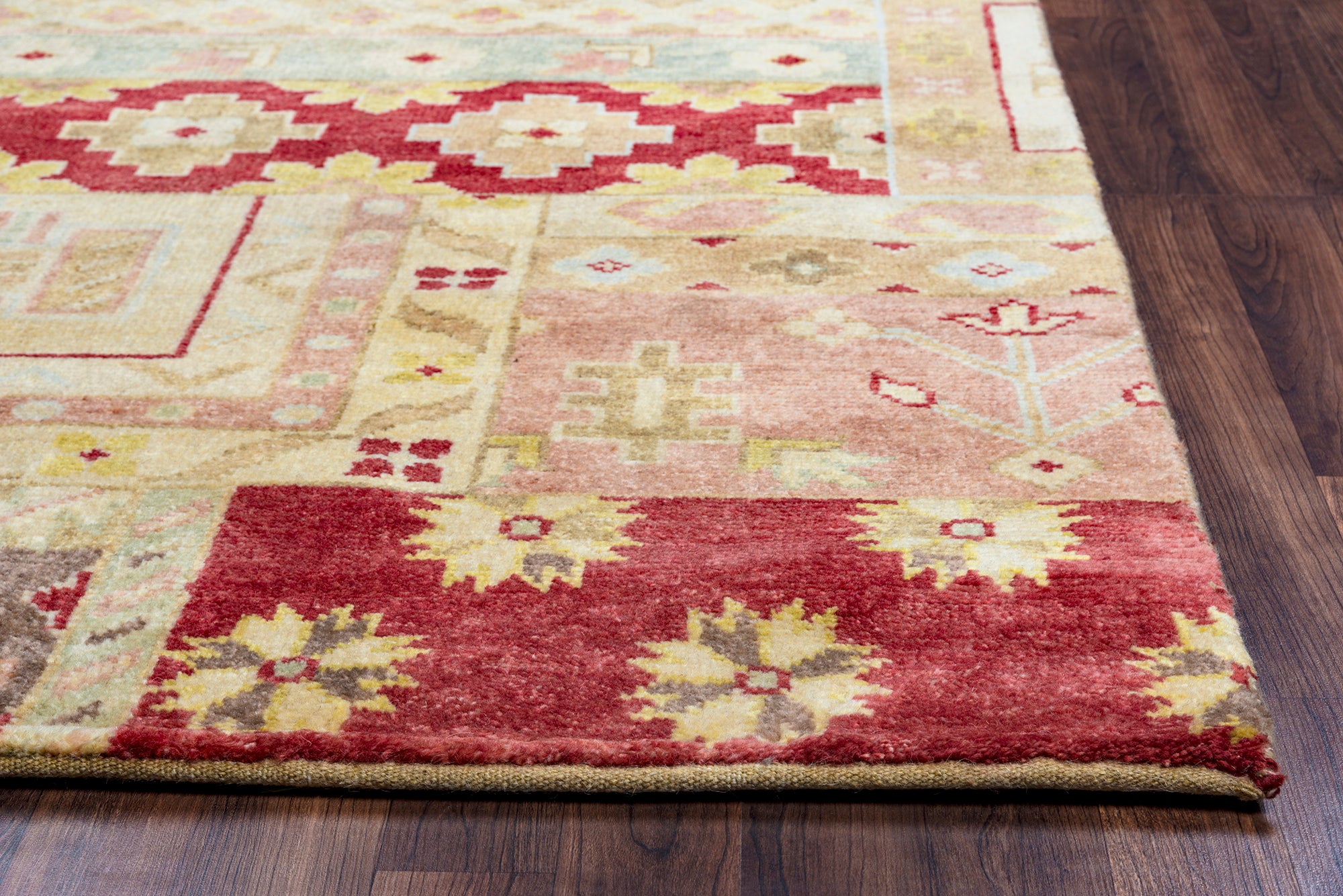 Rizzy Home Aquarius AQ8841 Burgundy Patchwork Area Rug