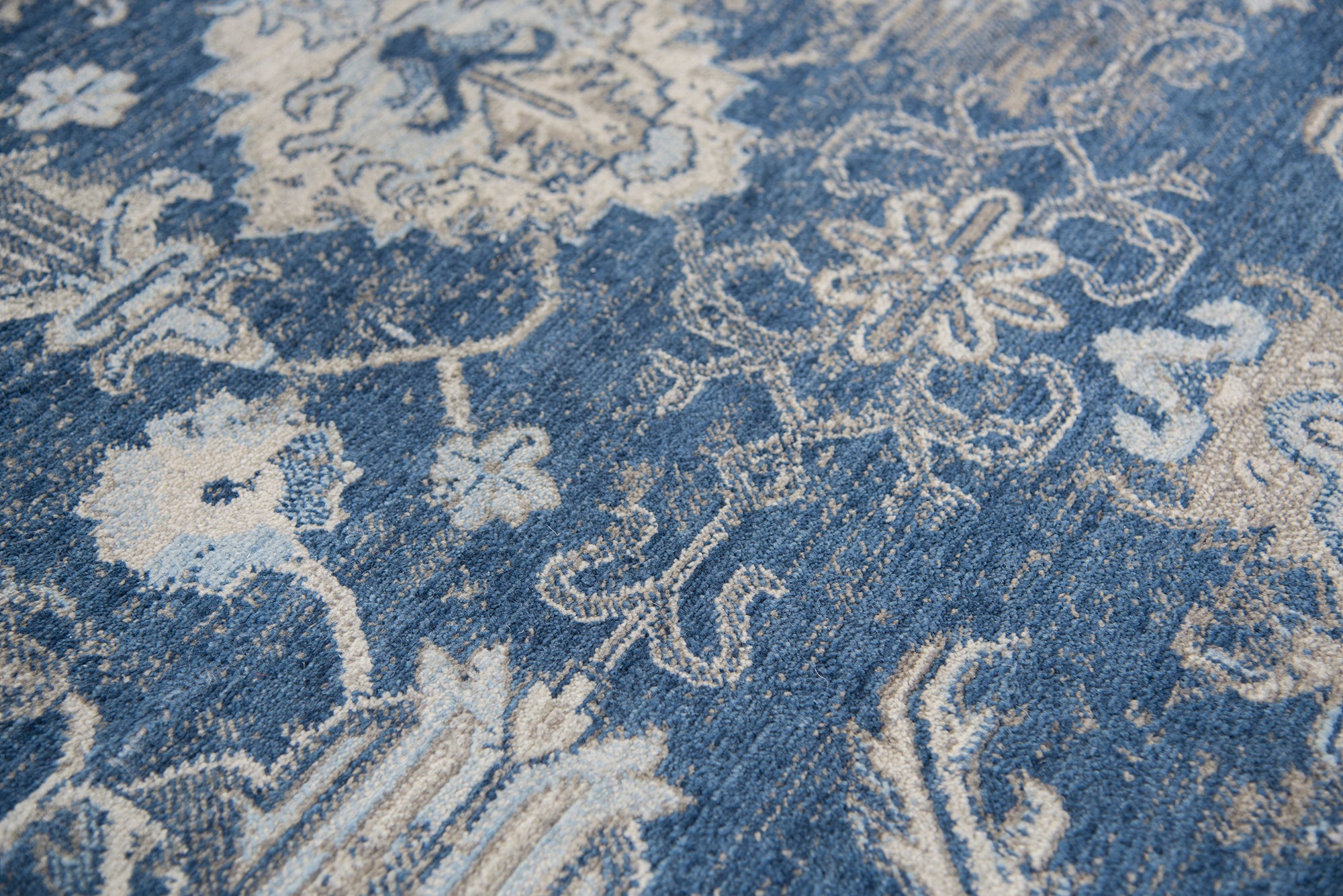 Rizzy Home Gossamer GS7226 Blue Motif Area Rug