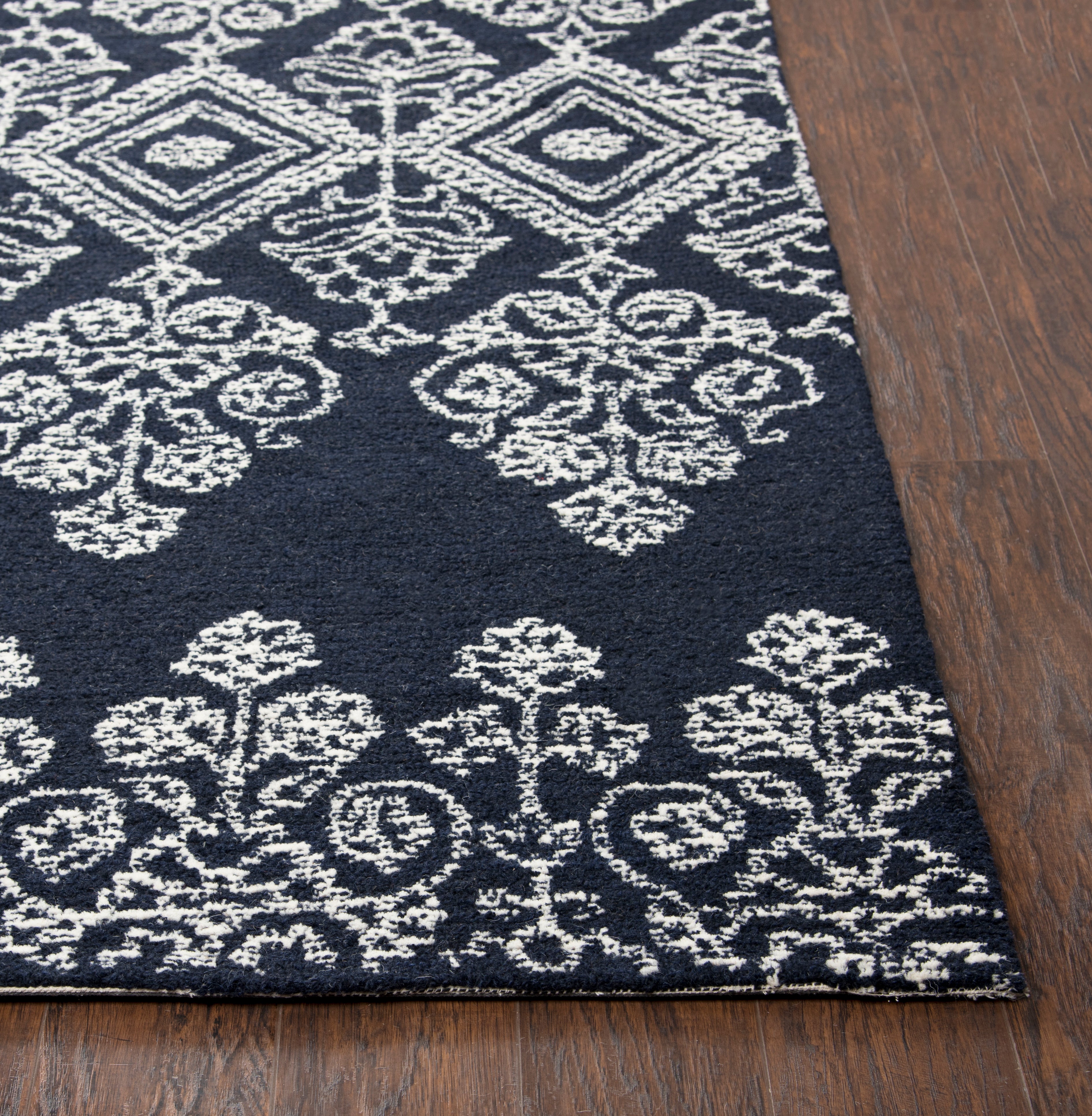 Rizzy Home Legacy LE497A Ivory Navy Area Rug